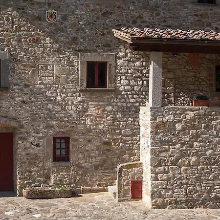 Azienda Agricola Palaia * Pelago